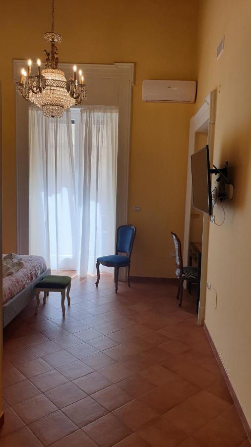 Dimora Del Campo Charming House Bed and Breakfast Salerno Rum bild