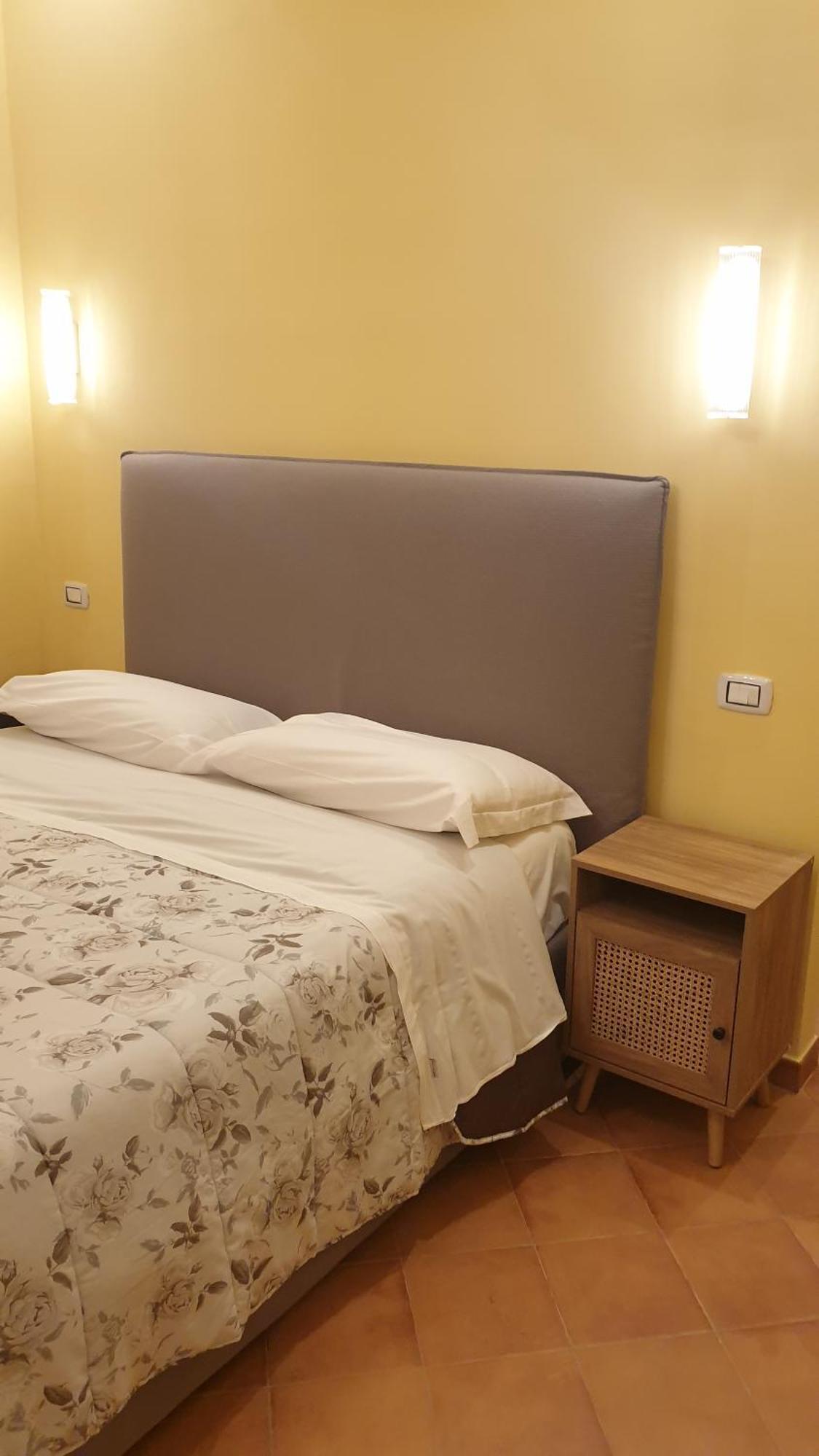 Dimora Del Campo Charming House Bed and Breakfast Salerno Rum bild